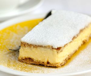 Napoleonka na herbatnikach - pyszna i bez pieczenia