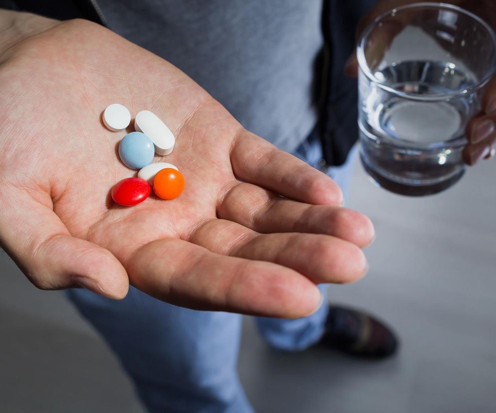 Ekspert łyka ten suplement każdego dnia. Opóźnia starzenie mózgu