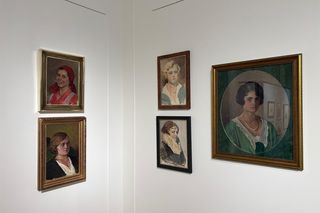 Wystawa obrazów Stanisława Janowskiego w Muzeum Ziemi Sądeckiej 