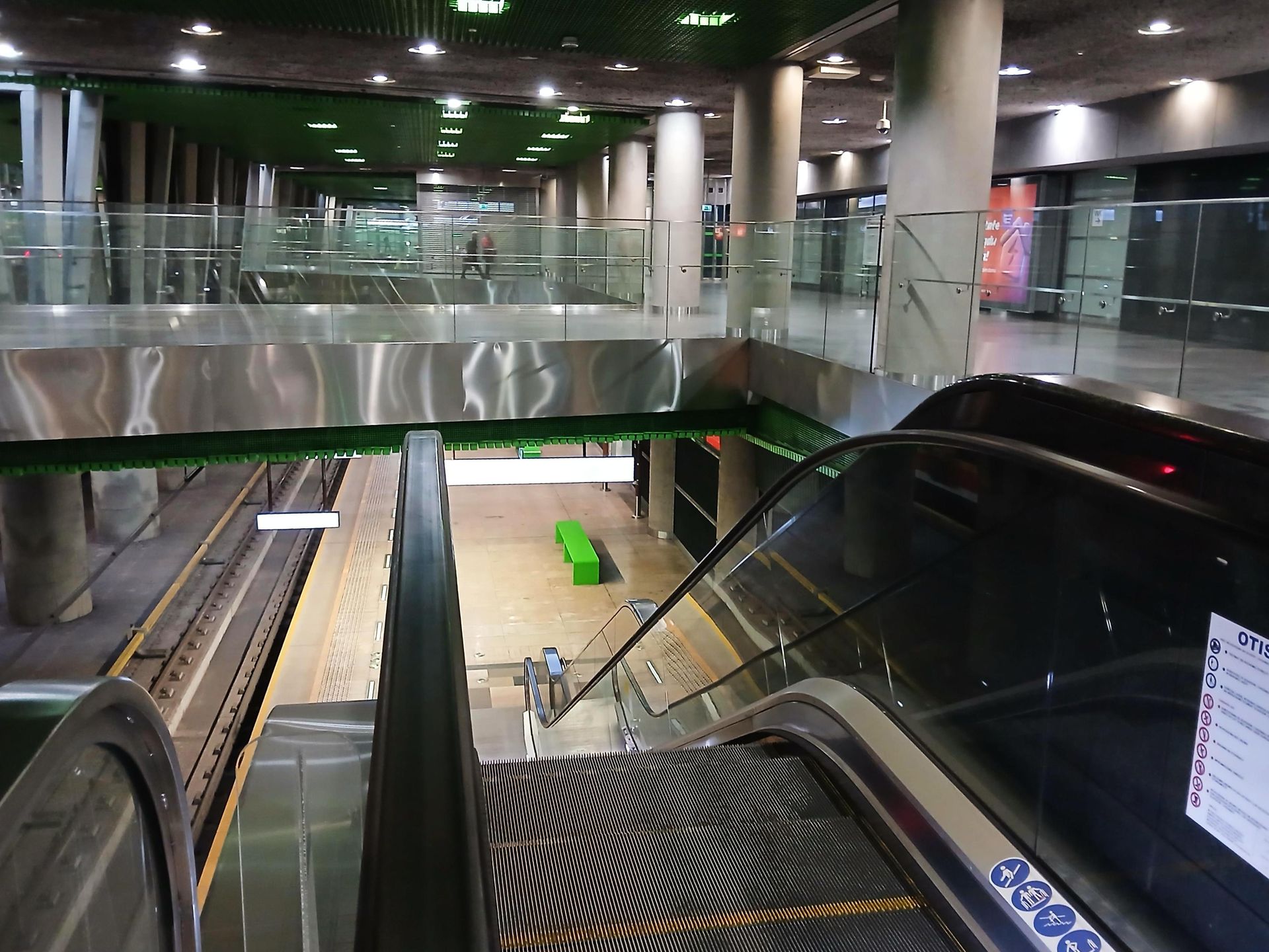 Peron 3. linii metra na stacji M2 Stadion Narodowy w Warszawie