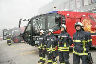Nowe pojazdy Lotniskowej Straży Pożarnej 