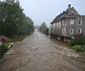 Trwa ewakuacja mieszkańców z Lądka Zdrój