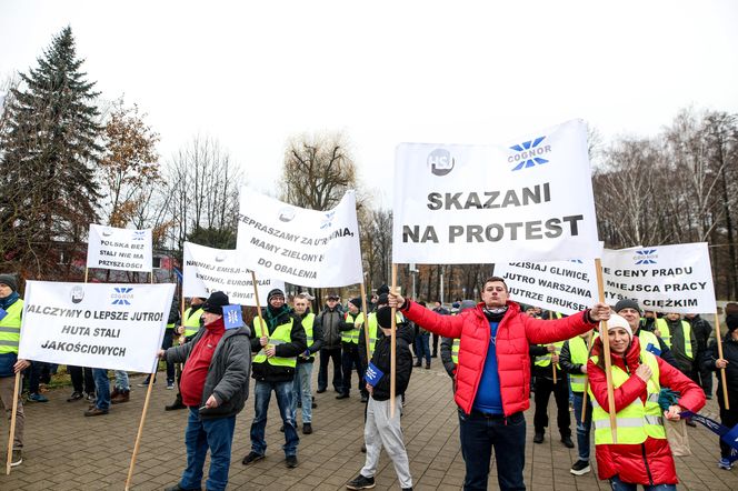 Konwencja KO w Gliwicach. Protest związkowców górniczych i hutniczych 