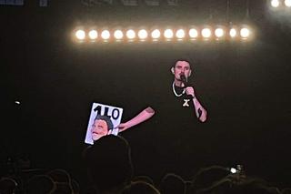 Portret Dawida Podsiadły namalowała Natalia Czernecka