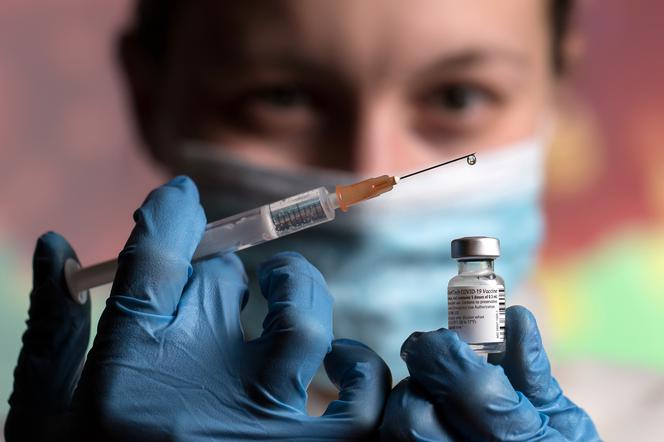 szczepienie szczepionka covid koronawirus pandemia