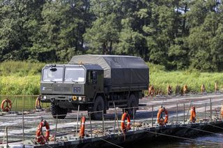 Ćwiczenia Żelazny Obrońca 25. Wojskowa przeprawa przez Narew pod Łomżą