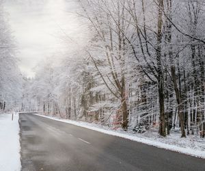 Zmierzymy się z marznącymi opadami i wichurami do 70 km/h. Są też dobre wieści