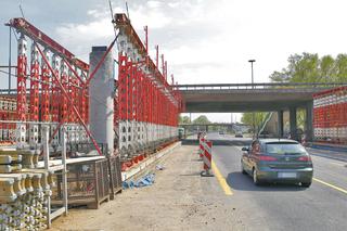 Będą montować nowy most Grota-Roweckiego. Utrudnienia na Wisłostradzie