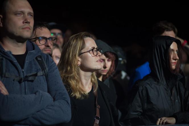 Tłumy na piątkowych koncertach podczas OFF Festivalu