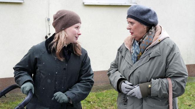Barwy szczęścia, odcinek 3019. Sofia (Valeri Guliaieva), Józefina Rawicz (Elżbieta Jarosik)