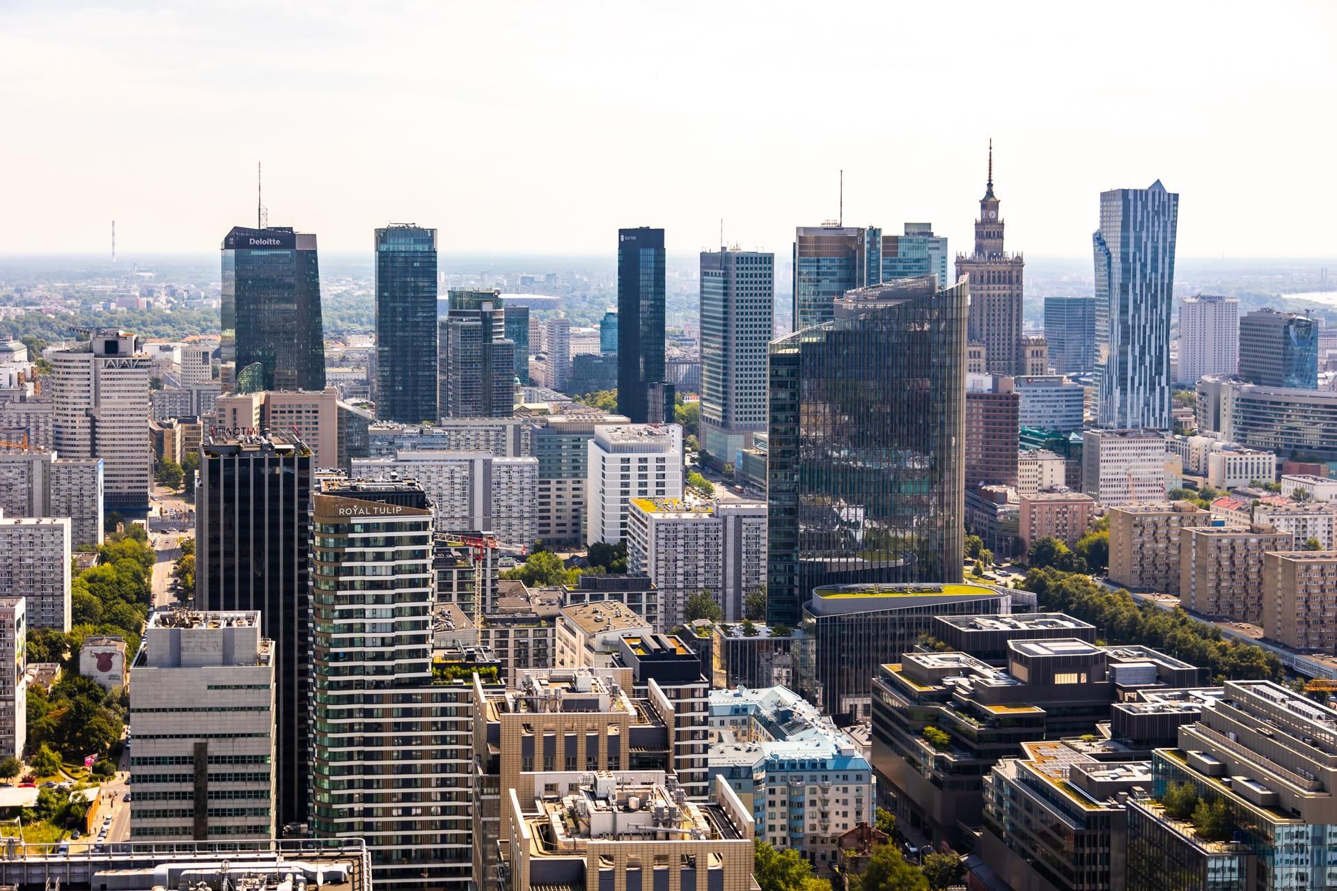 Panorama Warszawy, widok z The Bridge, czerwiec 2024