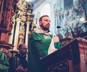 Jakub Strzelecki był aktorem, a został duchownym. Przyjął imię Tobiasz