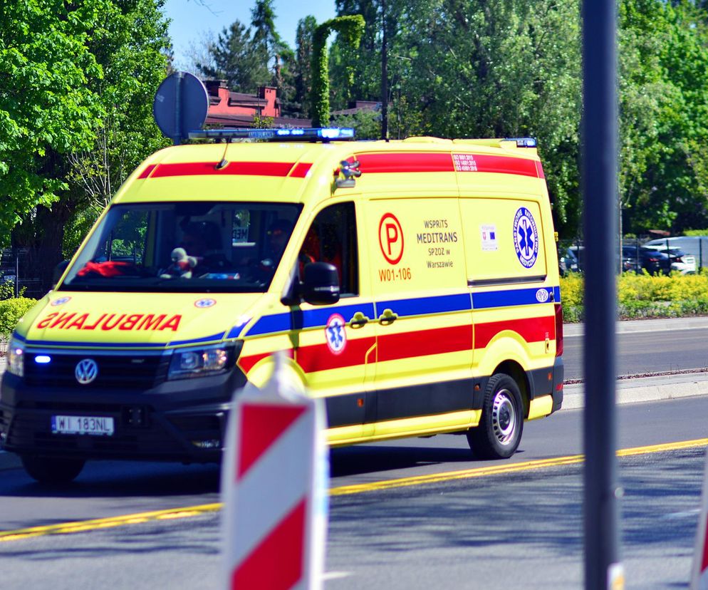 15-latka potrącona przez samochód w Jodłówce Tuchowskiej. Trwa walka o jej życie