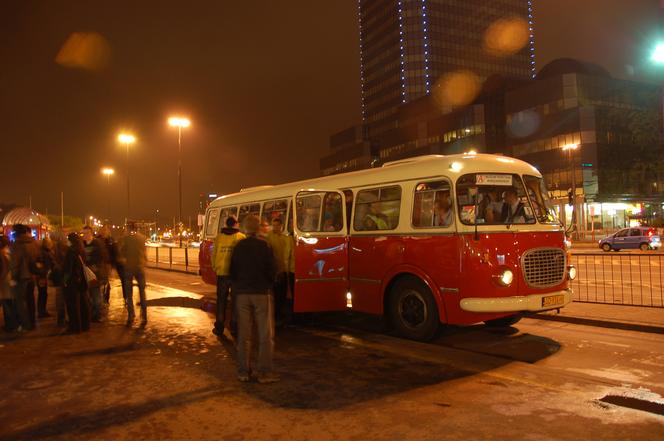 Noc Muzeów - zabytkowy autobus