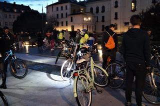 Halloweenowy przejazd Bydgoskiej Masy Krytycznej [ZDJĘCIA]