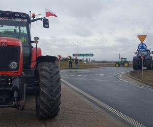 ​Na S5 koło Leszna zaczęła się druga doba rolniczego protestu