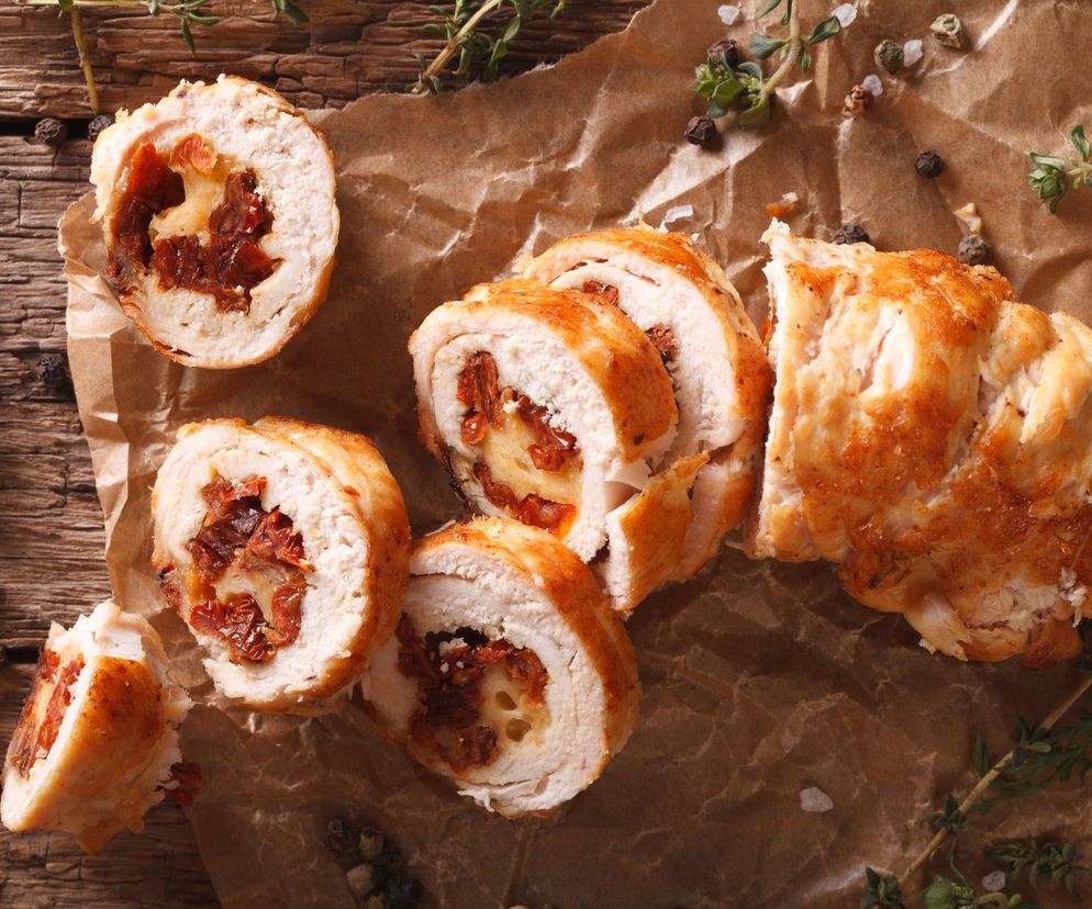 rolada z piersi kurczaka z serem