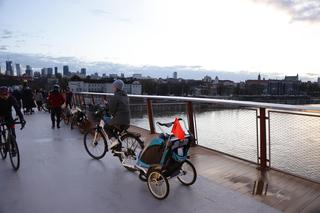 Kładka pieszo-rowerowa w Warszawie otwarta od 28 marca! Mamy zdjęcia