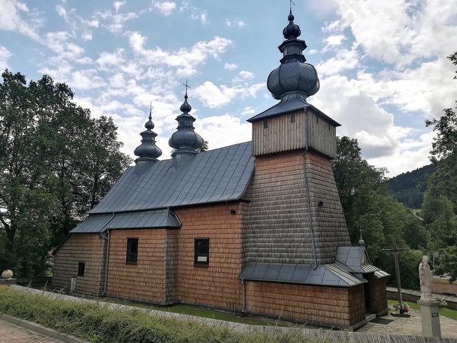 To dawna wieś królewska w Małopolsce. Słynie z najpiękniejszej cerkwi w regionie