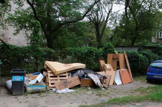 Skończyły się pieniądze na odbiór śmieci z Mokotowa. Zagrożone są też inne dzielnice