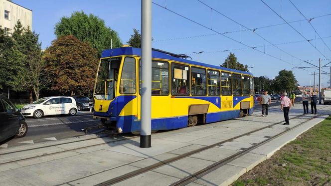 Tramwaj wykoleił się na nowej trasie w Toruniu