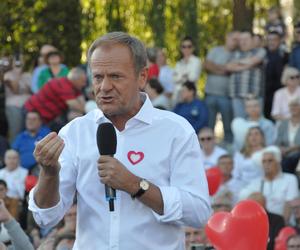 Donald Tusk, lider Platformy Obywatelskiej w Skarżysku-Kamiennej (Świętokrzyskie)