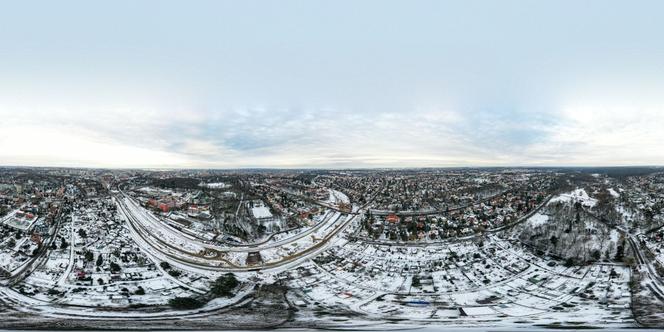 Prace na węźle Łękno są kontynuowane mimo trudnych warunków atmosferycznych