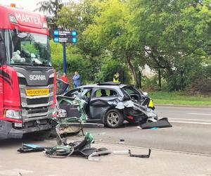 Potężny karambol w Bydgoszczy. 11 pojazdów, sześciu poszkodowanych. Zdjęcia z miejsca wypadku