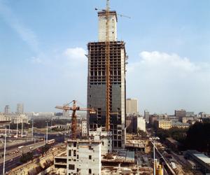 Warszawa, 1975. Hotel Marriott w budowie