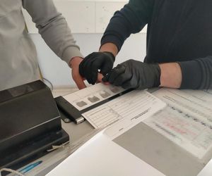 Handlarz śmierci zatrzymany w Warszawie. Wpadli też jego klienci