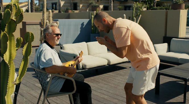 Barwy szczęścia, odcinek 3145. Grajek (Roberto Catalano Favacchio), Franek (Mateusz Banasiuk)