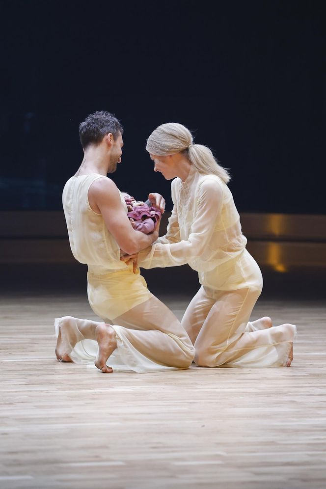 "Taniec z Gwiazdami". Beata Kozidrak straciła głos! Wszystko przez Karolaka?