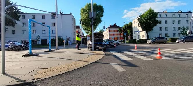 Wypadek policjanta w Piekarach Śląskich. Jechał motocyklem