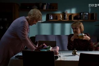 M jak miłość, odc. 1457. Barbara (Teresa Lipowska), Kisielowa (Małgorzata Różniatowska)