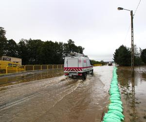 Ulewy uderzają w kolejne miejscowości. Lubrza i Chałupki zalane