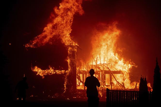 83 ofiary pożarów w Kalifornii 