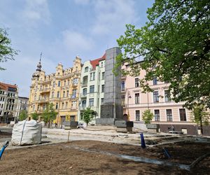 Tak teraz wygląda plac Wolności w Bydgoszczy. Powrót kwiaciarek ponownie opóźniony