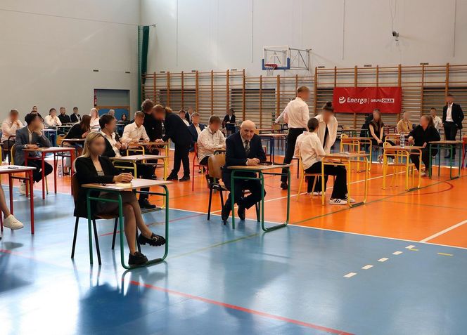 Nikt nie chciał mu pomóc, ale on się nie przejmuje. 86-letni pan Józef po raz kolejny przystępuje do matury