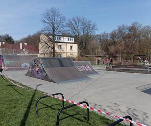 Skatepark w Leśniczówce wyłączony z użytkowania. Czy są pieniądze na postawienie nowego 