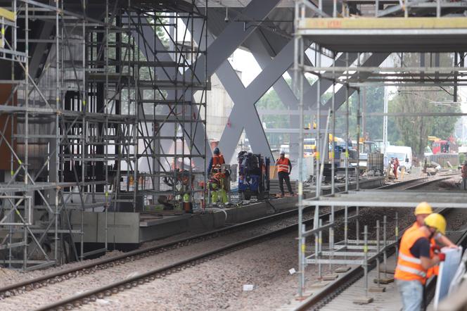 Od czerwca więcej połączeń w wakacyjnym rozkładzie jazdy. Warszawa Zachodnia już ze wszystkimi peronami