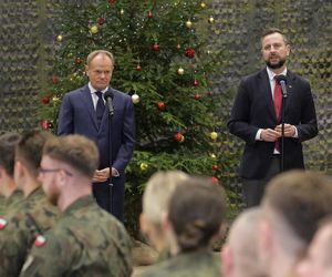 Premier złożył żołnierzom świąteczne życzenia. Wspomniał tragiczne wydarzenia z 1970 roku