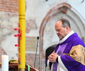 Nie żyje Paweł Huelle. Trwa pogrzeb pisarza 