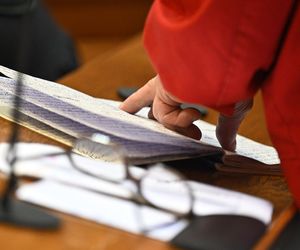 Morderstwo pary niemieckich emerytów na Mokotowie. Oskarżony: „Zrobili ze mnie zabójcę z chęci awansu”