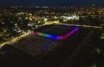 Test iluminacji elewacji stadionu w Nowym Sączu 