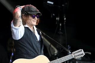 Johnny Depp i Jeff Beck nie zwalniają tempa! Nowa wersja klasycznego numeru Beach Boys brzmi rewelacyjnie