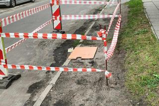 Kilkumetrowa dziura tuż przy nawierzchni. Wielkie zapadlisko w Łodzi