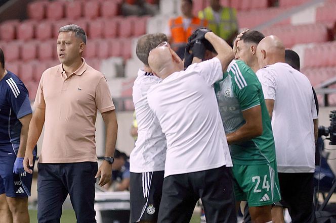 Skandaliczny transparent na meczu Raków - Maccabi