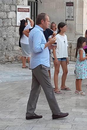 Donald Tusk w Chorwacji: Z misiem poszedł na lody