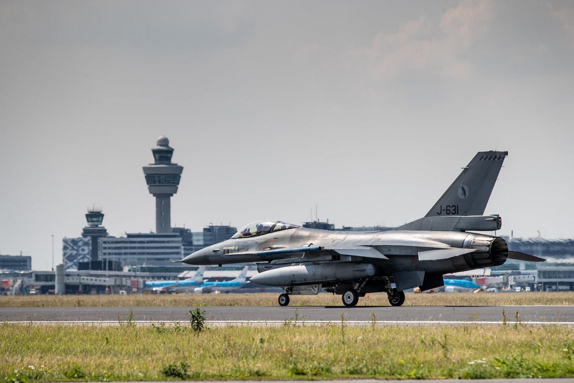 Holenderskie F-16 