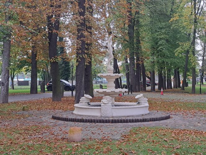 Park Zdrojowy i Krakowska Pijalnia Zdrojowa przy rondzie Matecznego